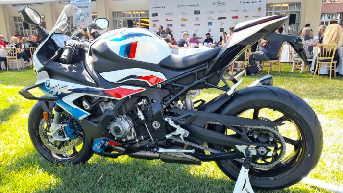 BMW M 1000 RR