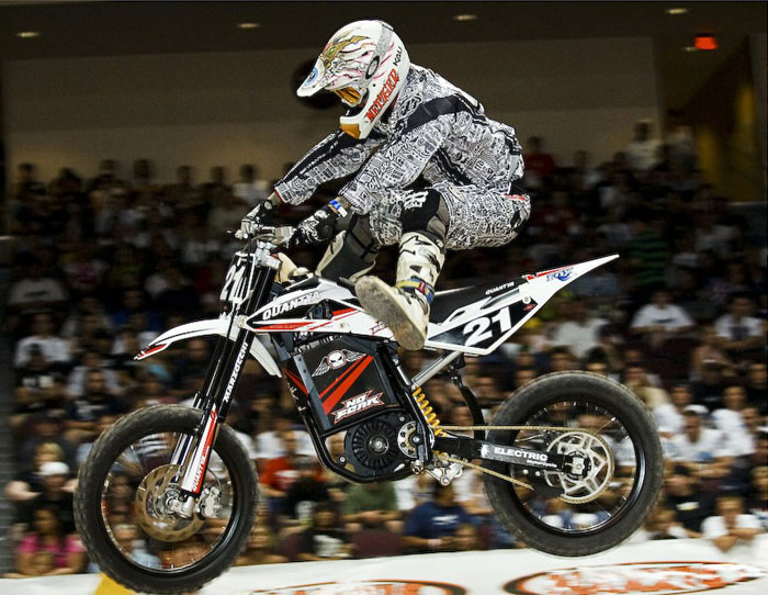 Ο πρώτος αγώνας ηλεκτροκίνητων ΜΧ…