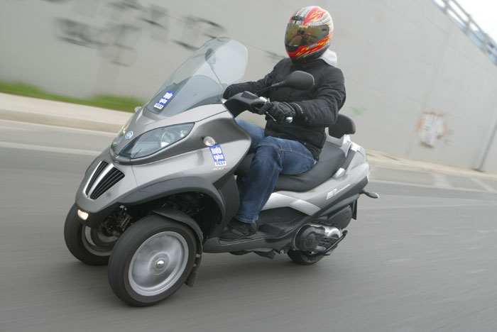 Δοκιμή: Piaggio MP3 LT 400 ie