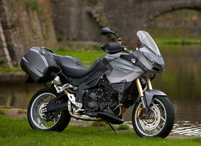 Triumph: Νέες εκδόσεις Bonneville και Tiger