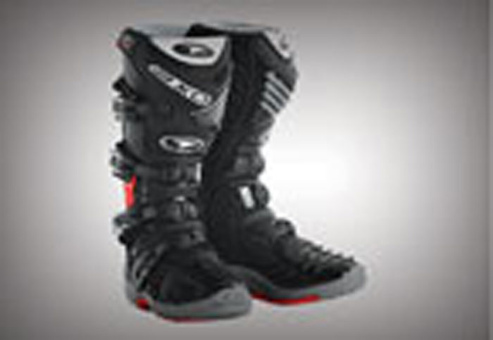 Ανθεκτικές μπότες Prime από την AXO Ανθεκτικές μπότες Prime από την AXO