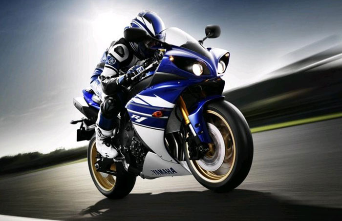 Yamaha R1 με διπλό συμπλέκτη; 