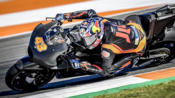 Θετικές οι πρώτες εντυπώσεις απο τη νέα του μοτοσυκλέτα.