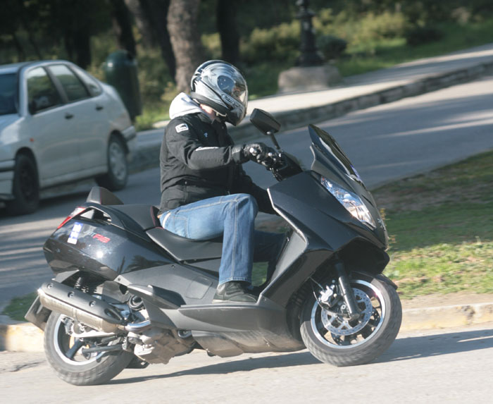 Δοκιμή Peugeot Satelis 500 RS