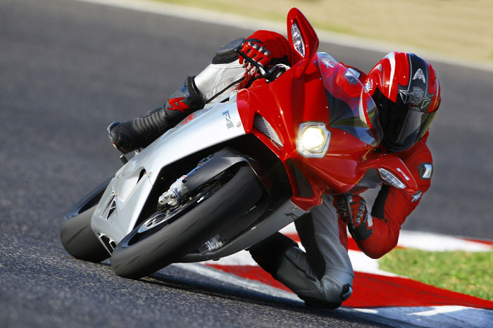 <font color=ff0000>ΕΙCMA:</font>MV Agusta F4 2010