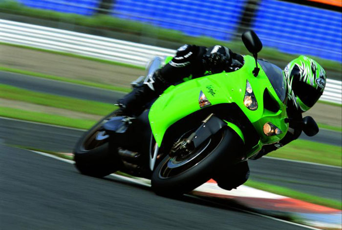 Big Bang κινητήρας από τη Kawasaki