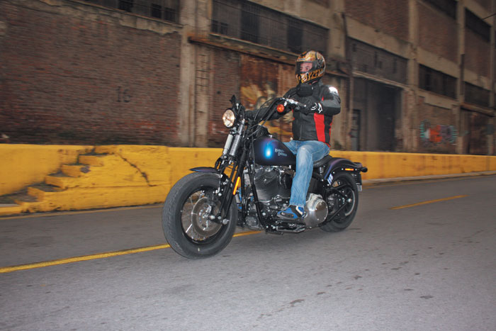 Δοκιμή: Harley Davidson Cross Bones