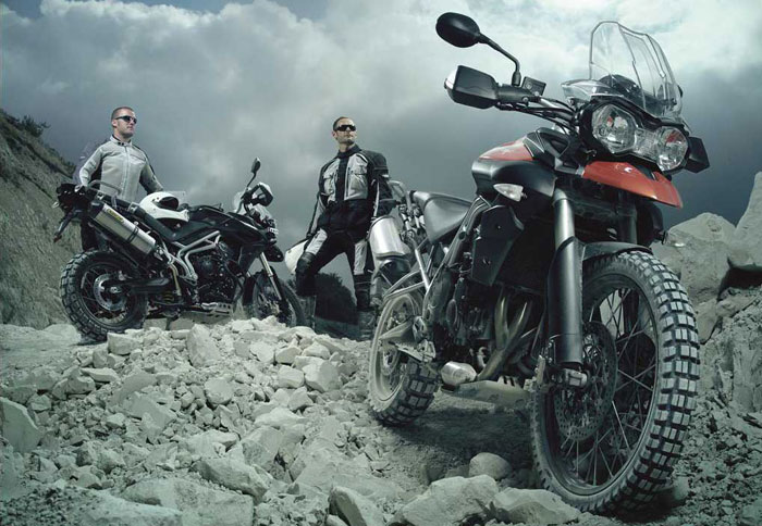 Επιτέλους! Μια πραγματική φωτογραφία του Triumph Tiger 800XC! Επιτέλους! Μια πραγματική φωτογραφία του Triumph Tiger 800XC!