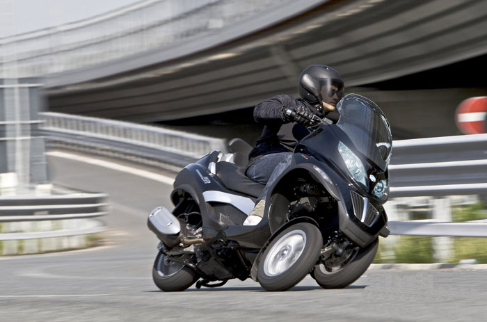 Τα Piaggio MP3 300 του 2010 Τα Piaggio MP3 300 του 2010