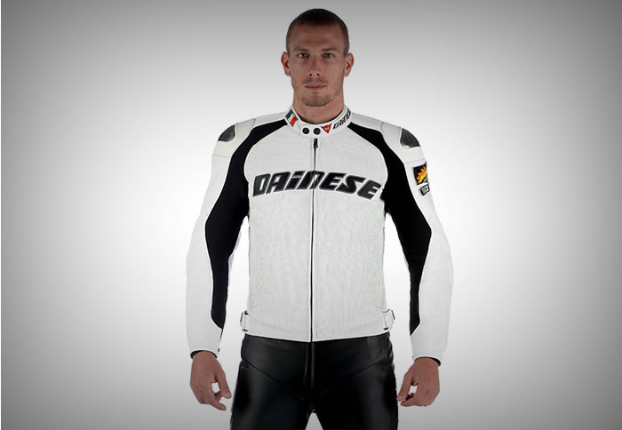 Μεγάλη έκπτωση σε jacket Dainese