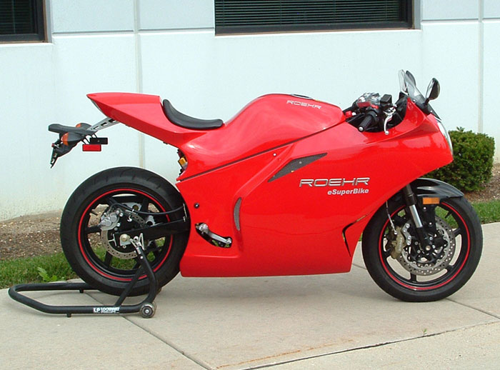 Τρεις e-superbike από την Roehr