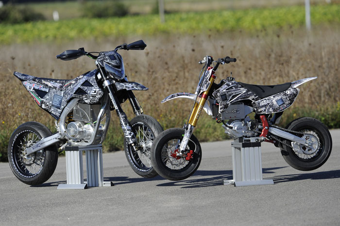 Ηλεκτρική μοτοσικλέτα με ταχύτητες! Ηλεκτρική μοτοσικλέτα με ταχύτητες!