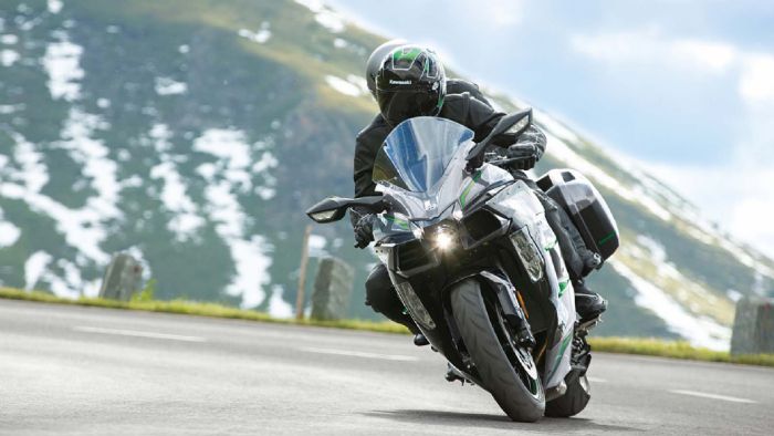 Νέα Kawasaki Ninja H2 SX SE+