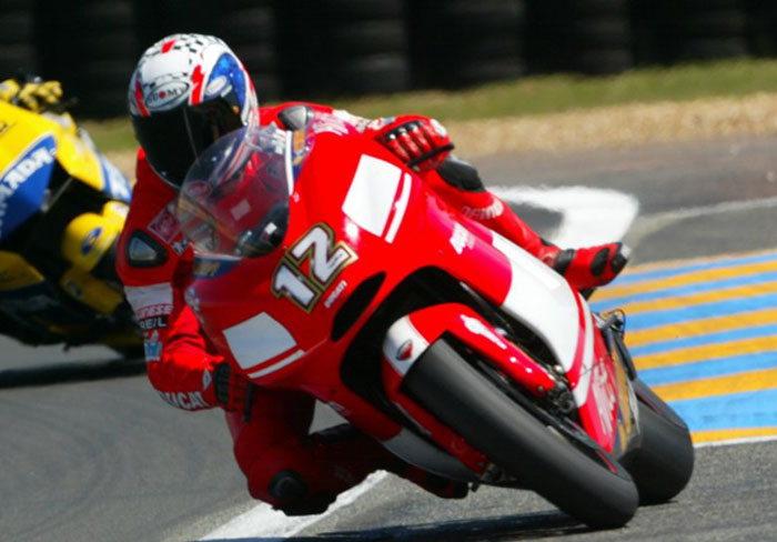 Η Ducati κάνει ένα βήμα προς τα πίσω