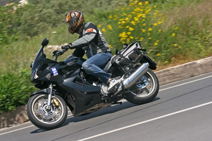 Οδηγούμε τη Honda CBF 1000 ST