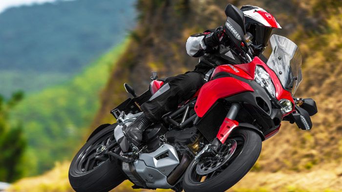 Με σημαντικές διαφορές σε σχέση με το υπάρχον Multistrada 1200 (φωτό), εμφανίζετ Με σημαντικές διαφορές σε σχέση με το υπάρχον Multistrada 1200 (φωτό), εμφανίζεται η νέα γενιά του ιταλικού adventure.