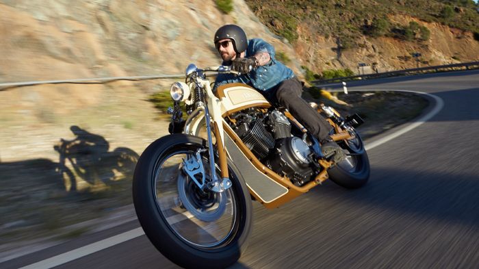 Board tracker για τρελές βόλτες στην Playa del Rey. Board tracker για τρελές βόλτες στην Playa del Rey.