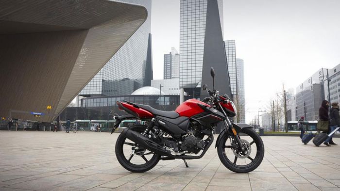 Ρεζερβουάρ καυσίμου 14 λίτρων.