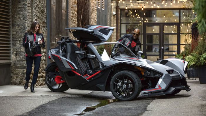 2.400 κυβικά, 173 άλογα