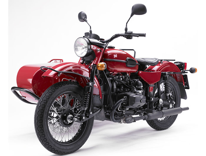 «Κυνηγώντας τον κόκκινο Οκτώβρη…»