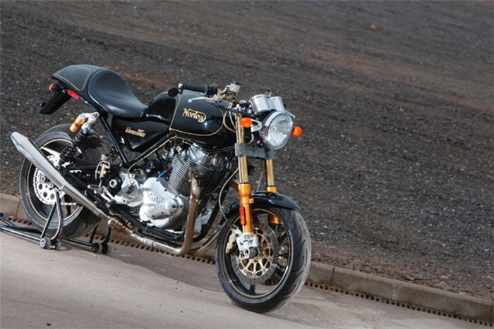 Norton: Με δύο μοντέλα στην έκθεση NEC