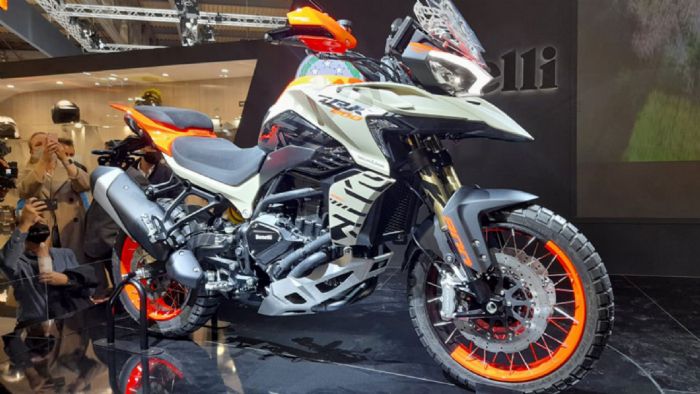 Benelli TRK 800: Με 19άρη τροχό και πλήρως ρυθμιζόμενο αμορτισέρ Benelli TRK 800: Με 19άρη τροχό και πλήρως ρυθμιζόμενο αμορτισέρ