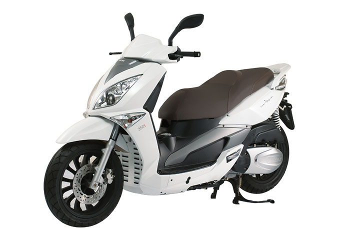 Νέα Elite & Urban 350i: Δυναμικά η AEON στα μεσαία scooter!