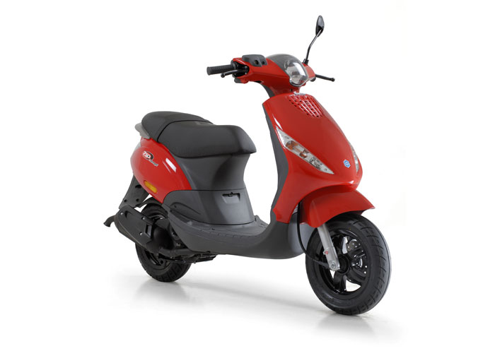 Το διαχρονικό και πολύ προσιτό ZIP 50 2T