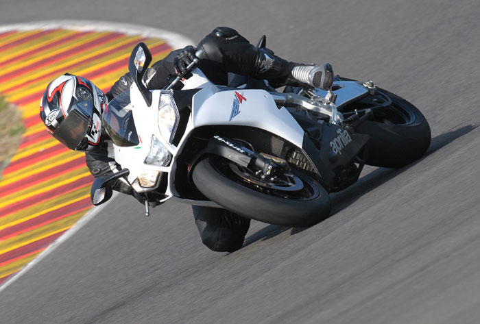 Αποστολή: Aprilia RSV4R