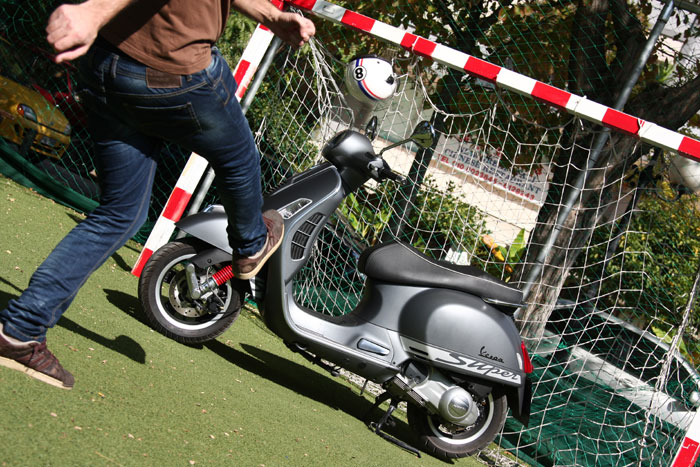 Vespa GTS 300 Supersport