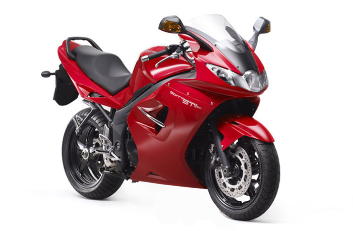 Νέο Triumph Sprint ST 2011 