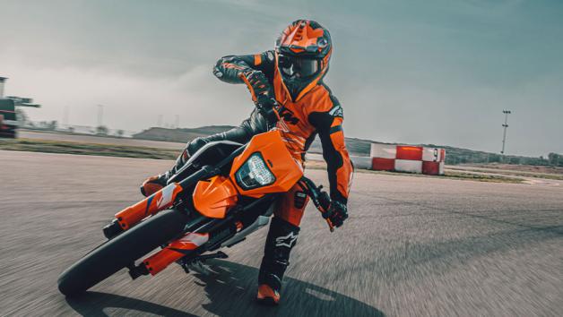 KTM 390 SMC R: Αυθεντικό Α2 supermoto με 45 άλογα στα 161 κιλά
