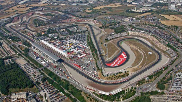 Νέα άσφαλτος και αλλαγές στη χάραξη της πίστας της Βαρκελώνης για το 2018 Νέα άσφαλτος και αλλαγές στη χάραξη της πίστας της Βαρκελώνης για το 2018