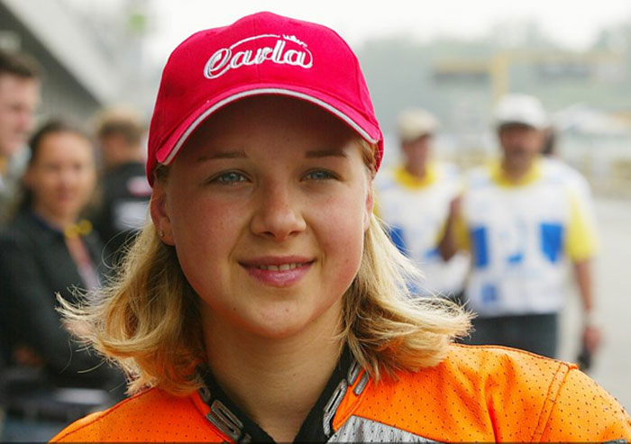 Μια κυρία στα…paddock των 125