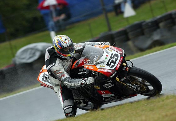 Nικητής ο Laconi στην Ίμολα