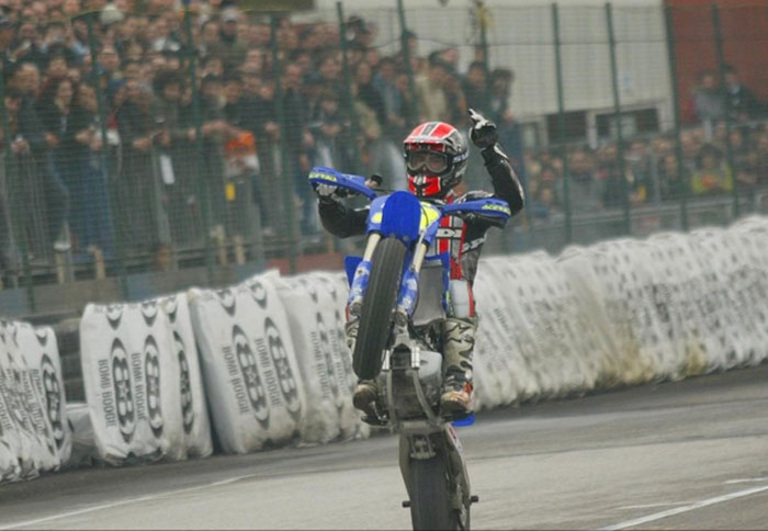 Ο Melandri νικητής στη Bologna
