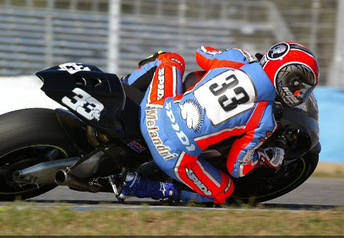 Γνωριμία με την RC211V