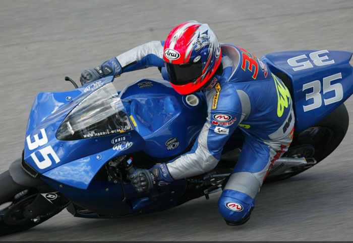 Αναβάτης της WCM το 2005 ο Ellison