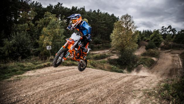 KTM 50 SX Factory Edition: Για μελλοντικούς πρωταθλητές KTM 50 SX Factory Edition: Για μελλοντικούς πρωταθλητές