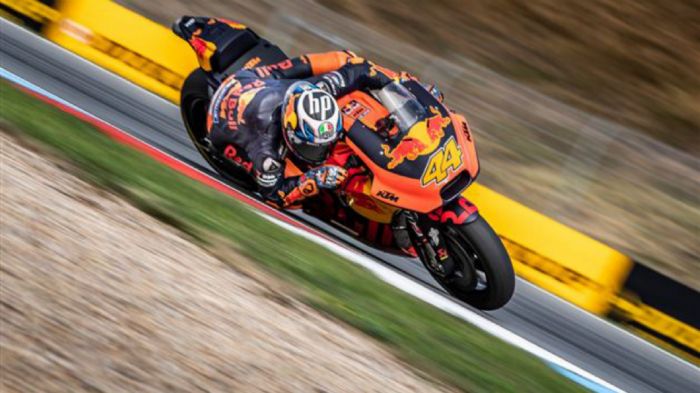 Υπέστη ράγισμα στην αριστερή κλείδα.