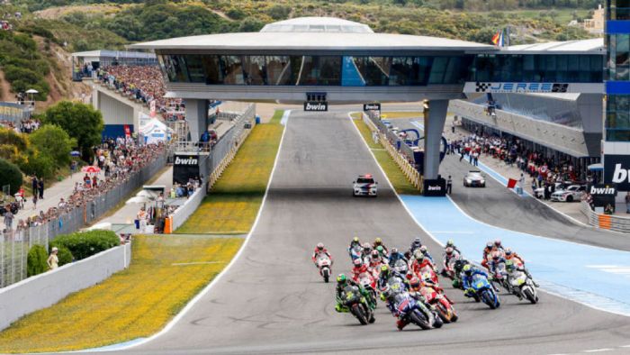 Εκκίνηση αγώνα στην πίστα της Jerez