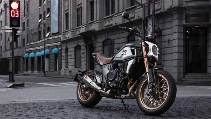 CFMOTO 700CL-X Heritage: Προσφορά σε ετοιμοπαράδοτα μοντέλα