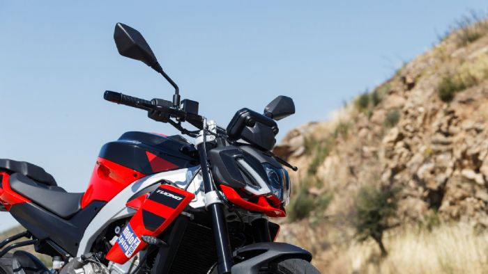 Η Aprilia Tuono 457 συνοδεύεται από ειδική προσφορά έως τις 30 Σεπτεμβρίου 2025.