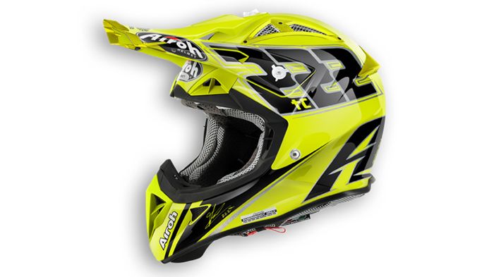 Θα το βρείτε στη MOTOMAX στην τιμή των 530 ευρώ ή στην τιμή των 480 ευρώ από το e-shop του καταστήματος.