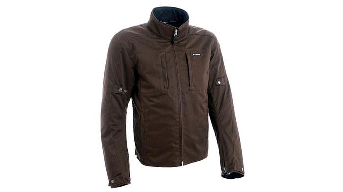 Το Bering Brody θα το βρείτε στη Σπηλιώτης σε νέα τιμή 212 ευρώ. Περισσότερα στα τηλ. 210-5777906 και 210-9219978.