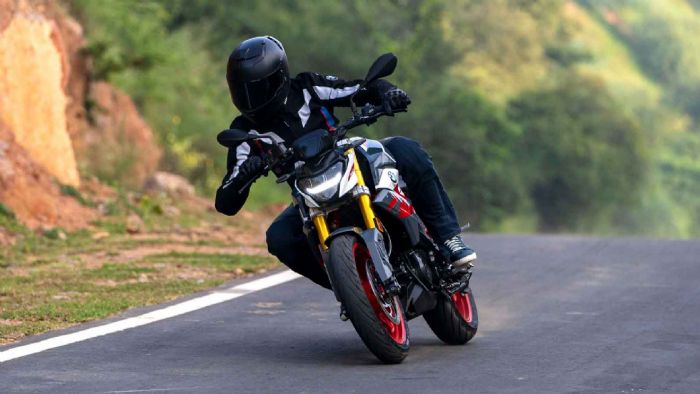 BMW G310 R 