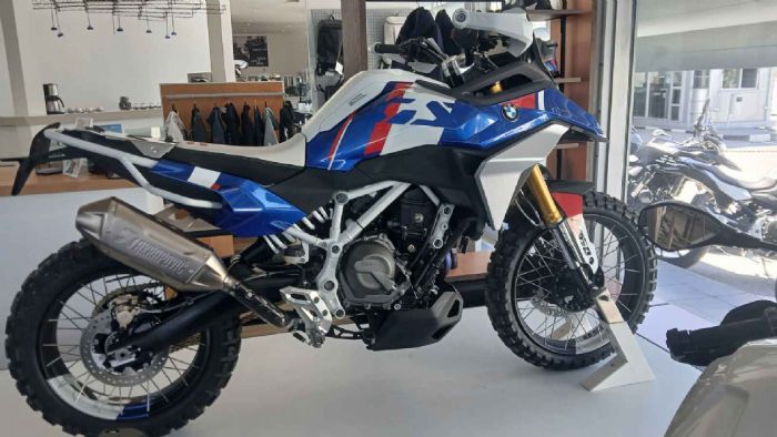Η F450 GS αποτελεί το πρωτότυπο μοντέλο της BMW που παρουσιάστηκε στη Διεθνή Έκθεση Μοτοσυκλέτας EICMA στο Μιλάνο τον Νοέμβριο του 2024 και ήδη έχει δημιουργήσει μεγάλη αίσθηση στον χώρο των μοτοσυκλε