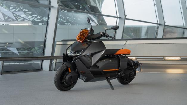 BMW CE 04: Έρχεται το scooter που θα μας αλλάξει τα μυαλά
