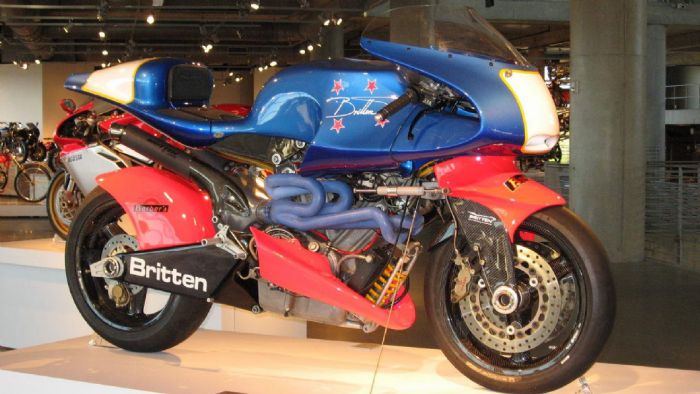 Britten V1000. Η εμφάνισή της αλλά και όλη η ιστορία της εντυπωσιάζουν ακόμα και σήμερα. 