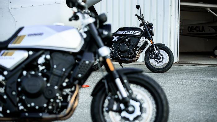 Τα Brixton Crossfire 500 και Crossfire 500X. 